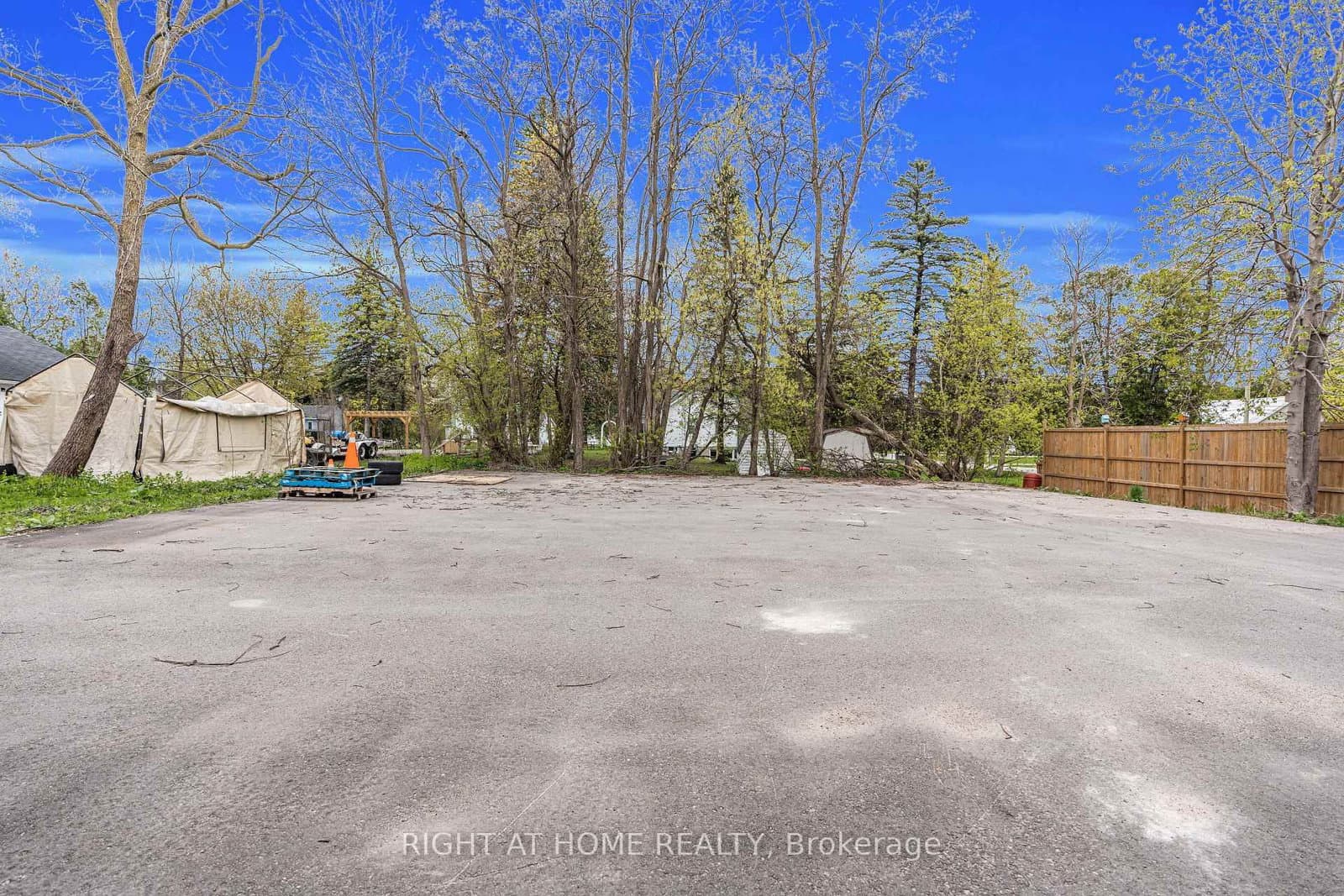7348 26 Highway, Unit A thumbnail 22