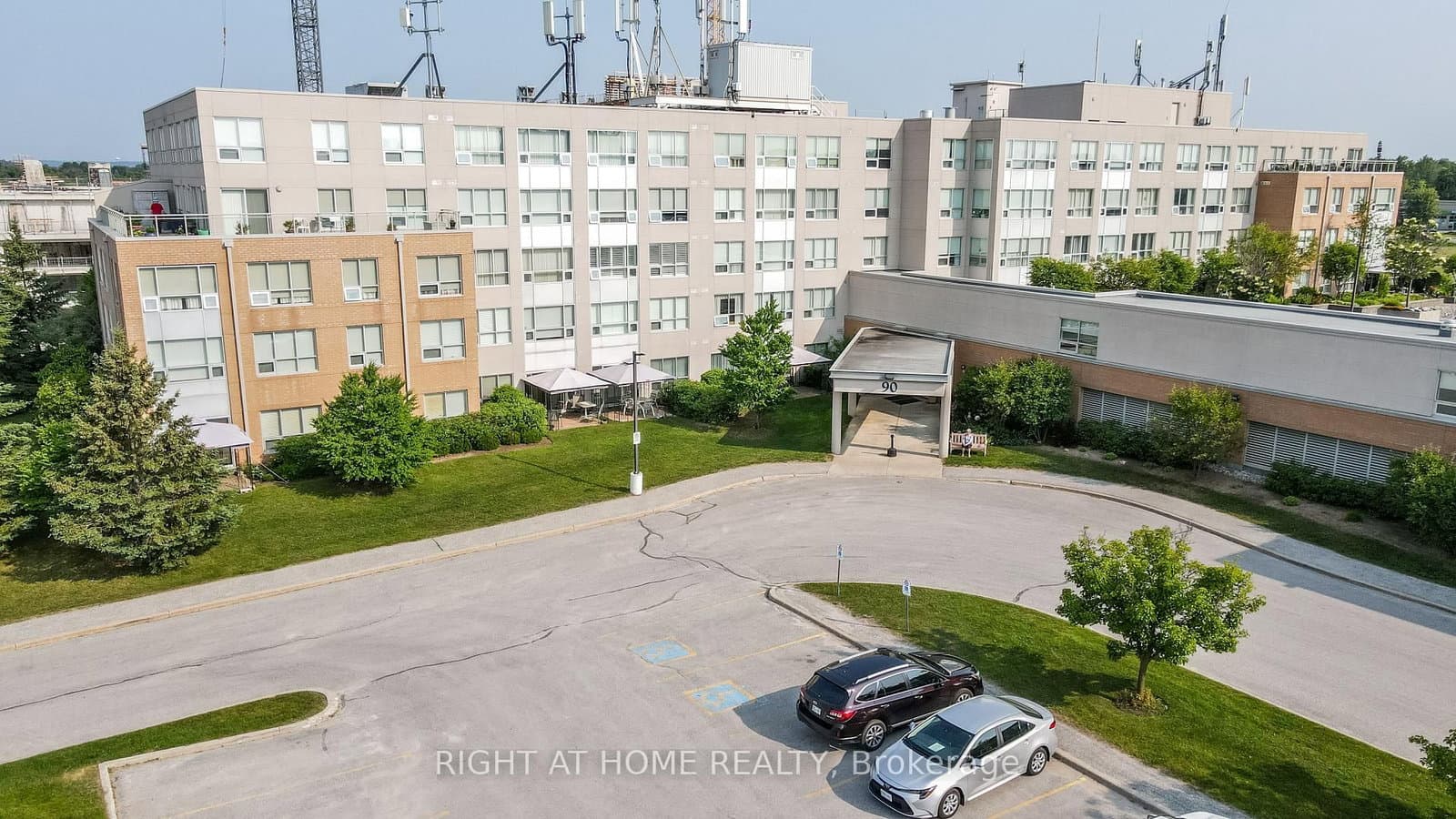 #101 - 90 Dean Avenue