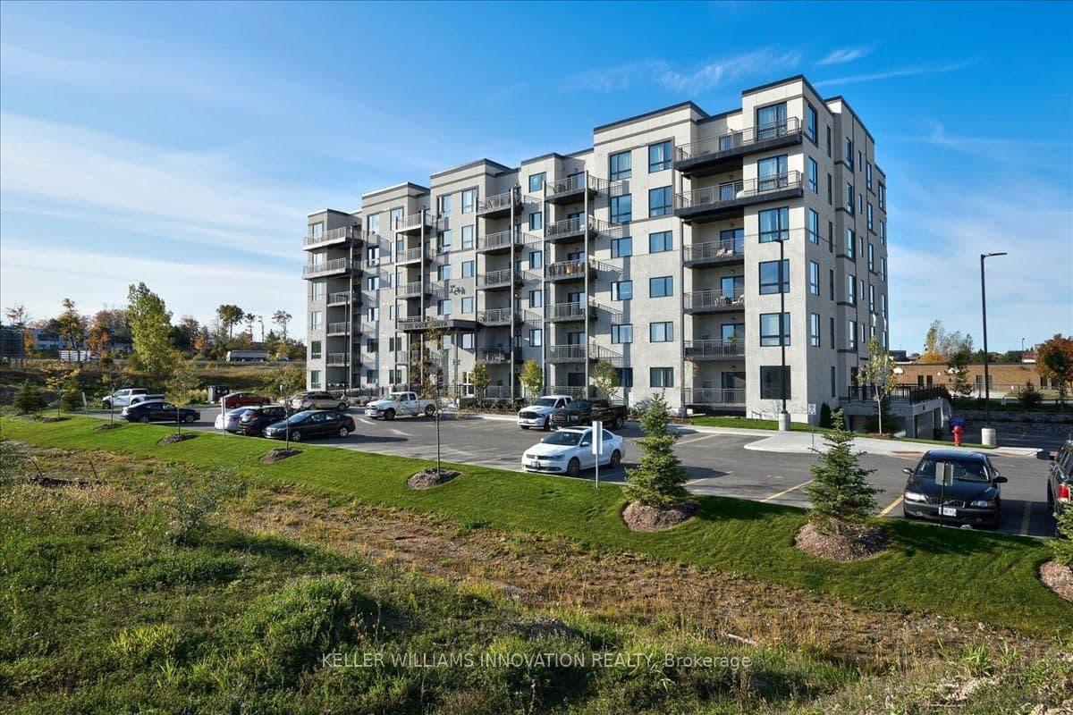 299 Cundles Road E, Unit 306