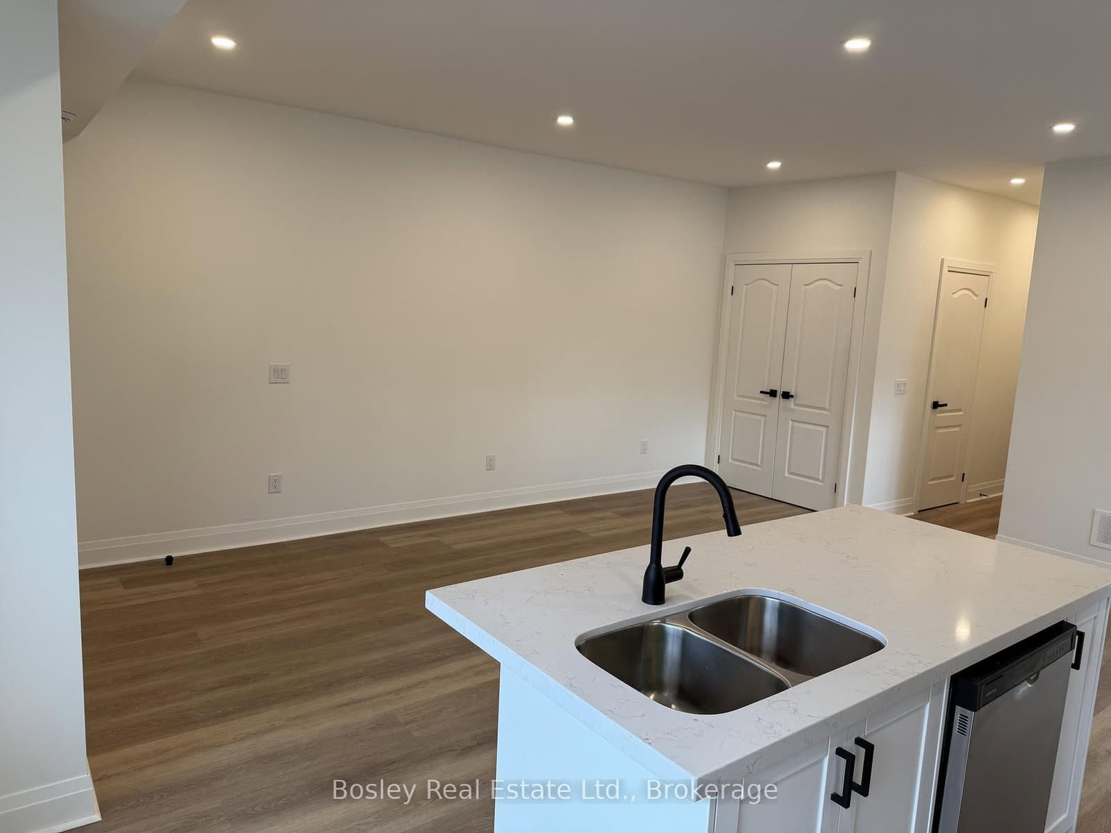 2 Golfview Drive, Unit 1 thumbnail 4
