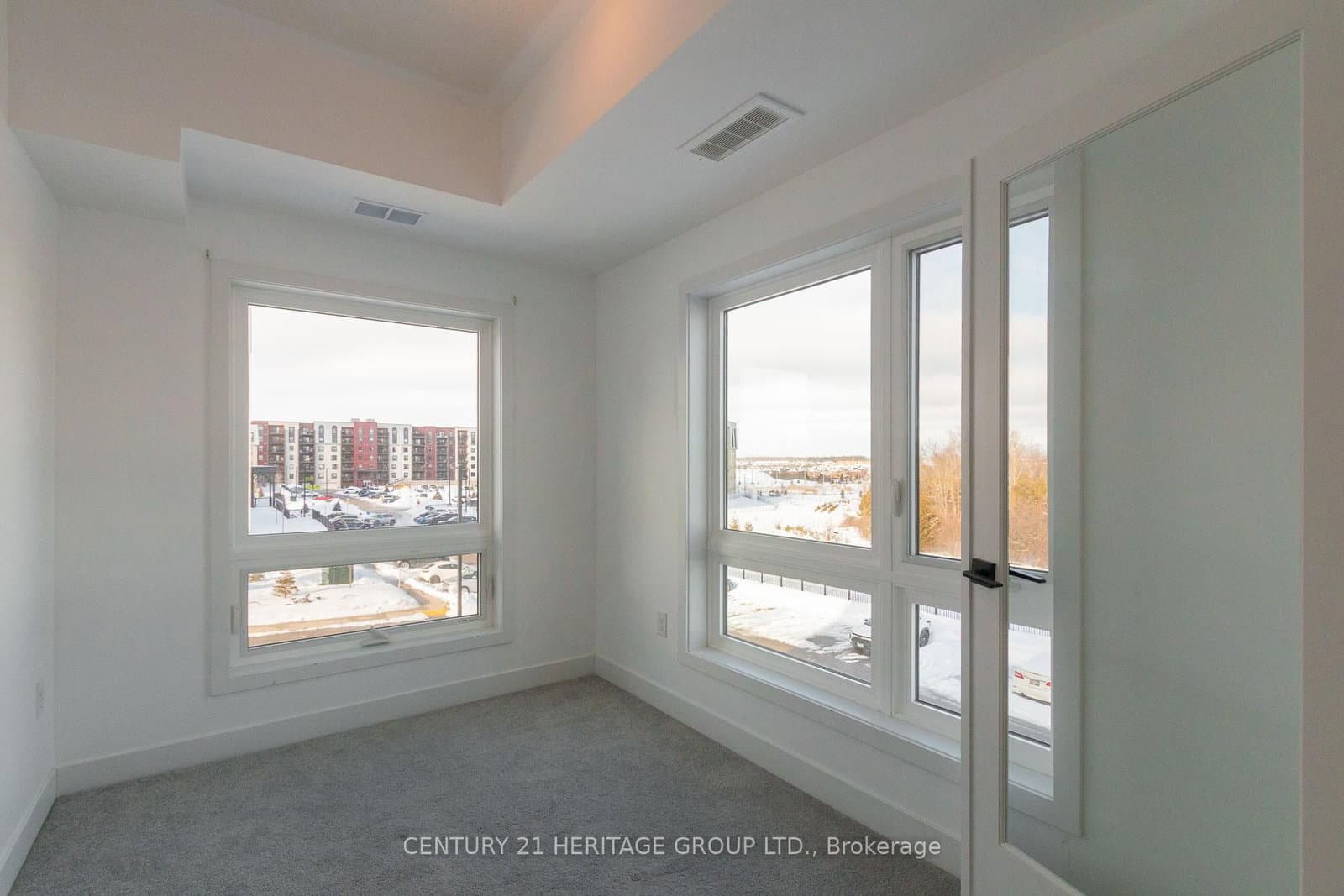 10 Culinary Lane, Unit 201 thumbnail 14