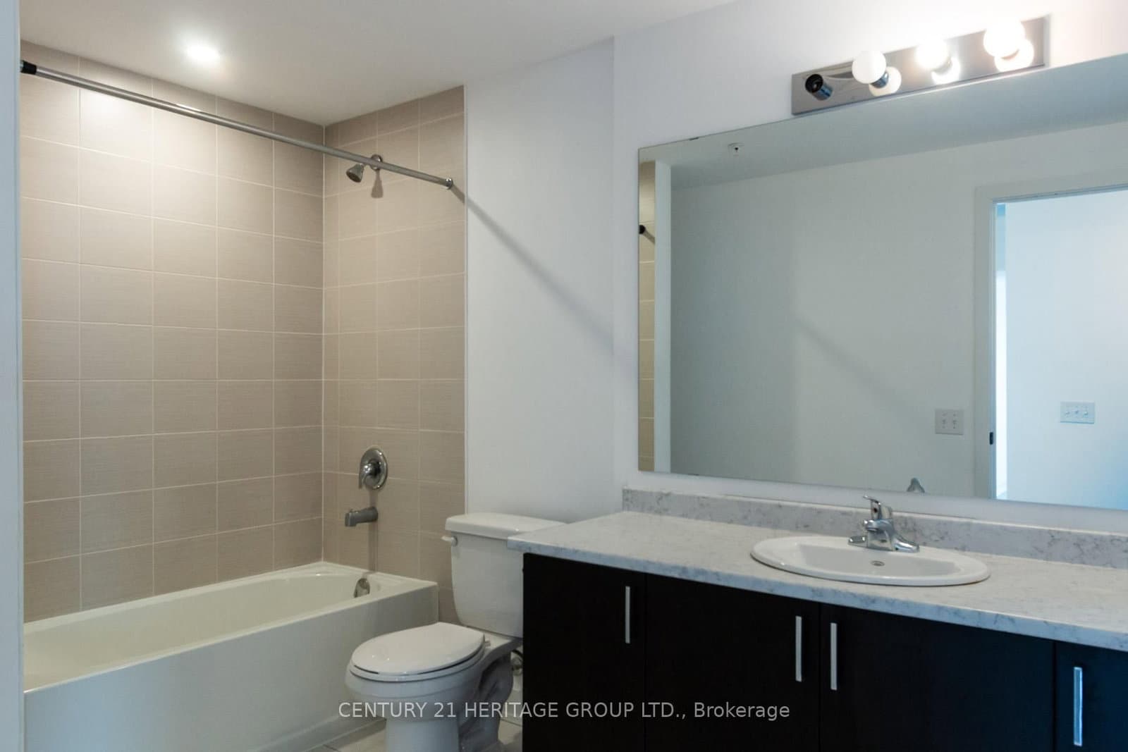 10 Culinary Lane, Unit 201 thumbnail 17