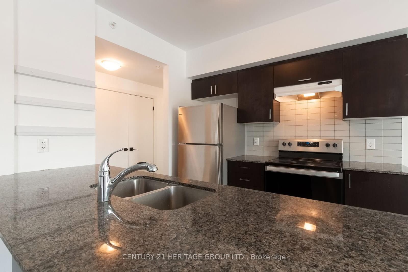 10 Culinary Lane, Unit 201 thumbnail 8