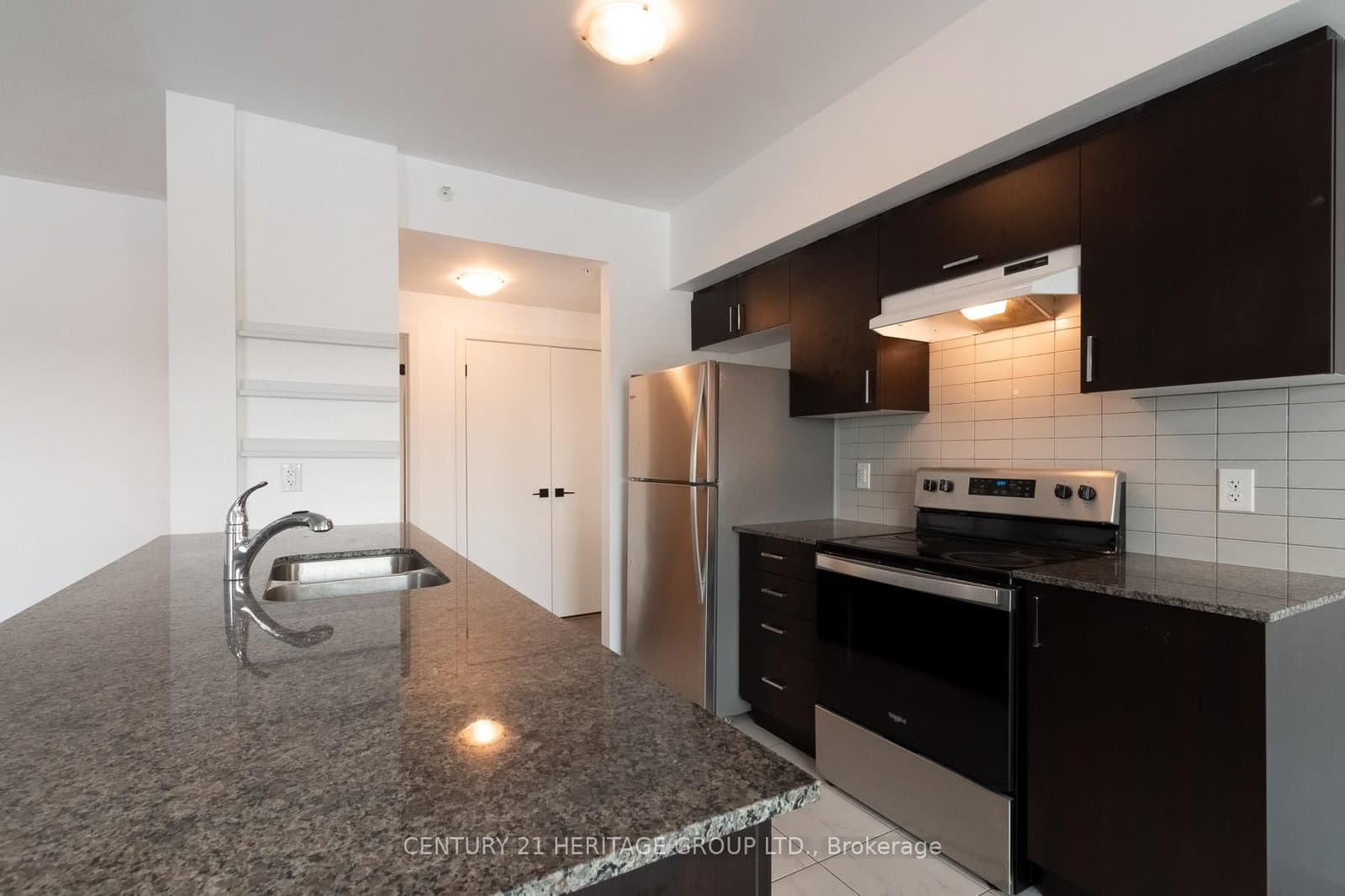 10 Culinary Lane, Unit 201 thumbnail 9