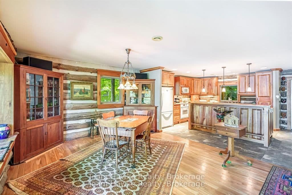 968 Sumac Lane thumbnail 13