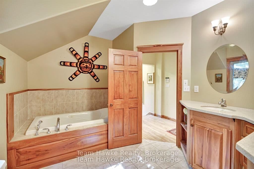 968 Sumac Lane thumbnail 24