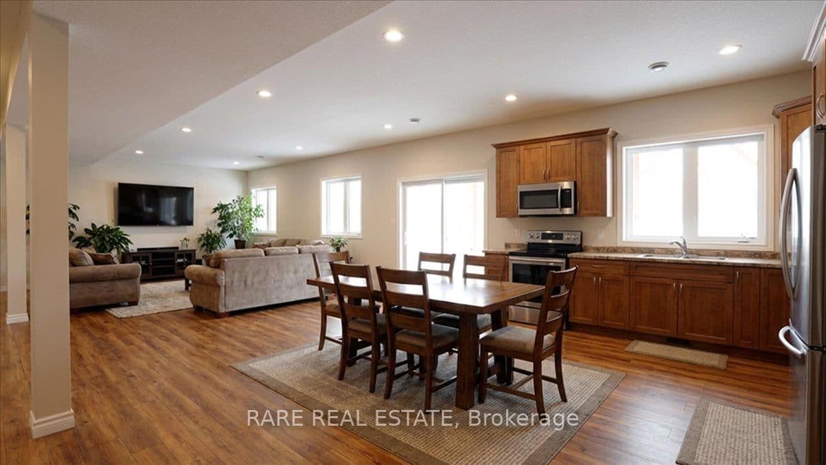 17 Sanford Circle thumbnail 23