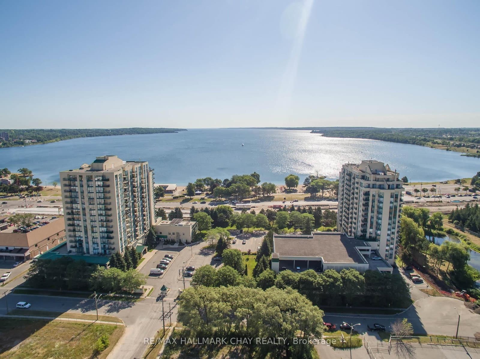 65 Ellen Street, Unit 908