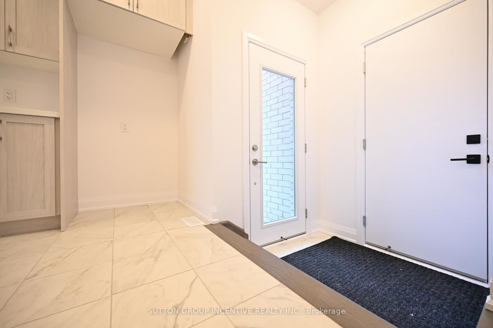 32 WINERY Way, Unit 2 thumbnail 2