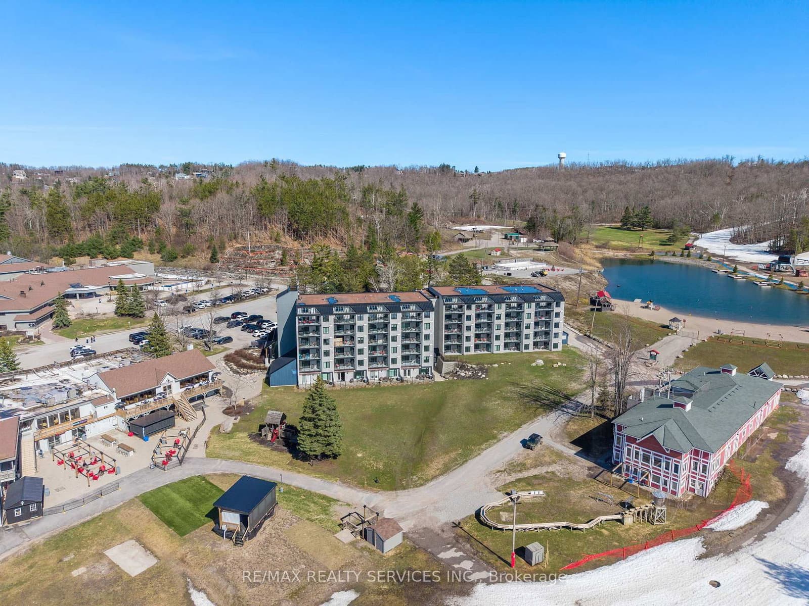 #501 - 80 Horseshoe Boulevard