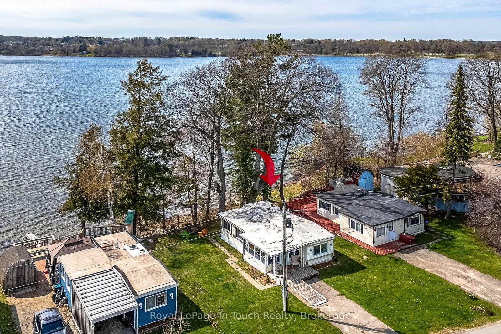 8 Lakeshore Road thumbnail 21