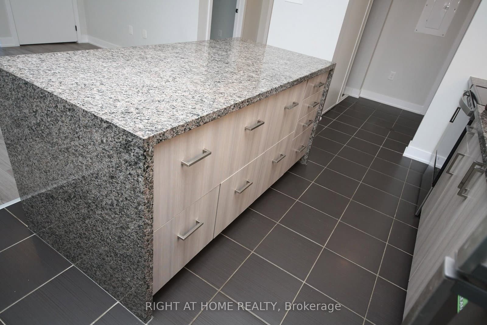 5 Chef Lane, Unit 108 thumbnail 13