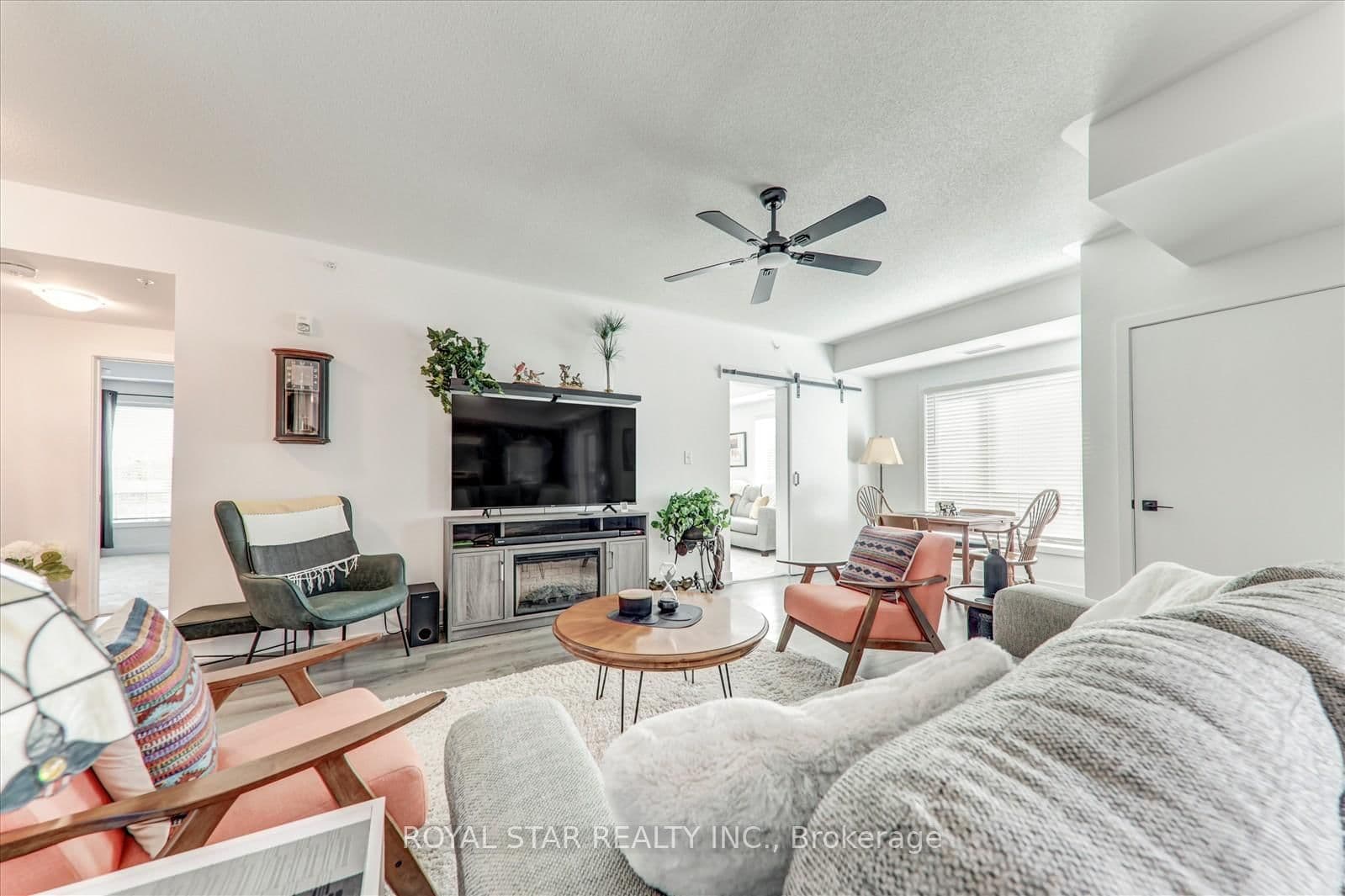 1 Chef Lane, Unit 401 thumbnail 16