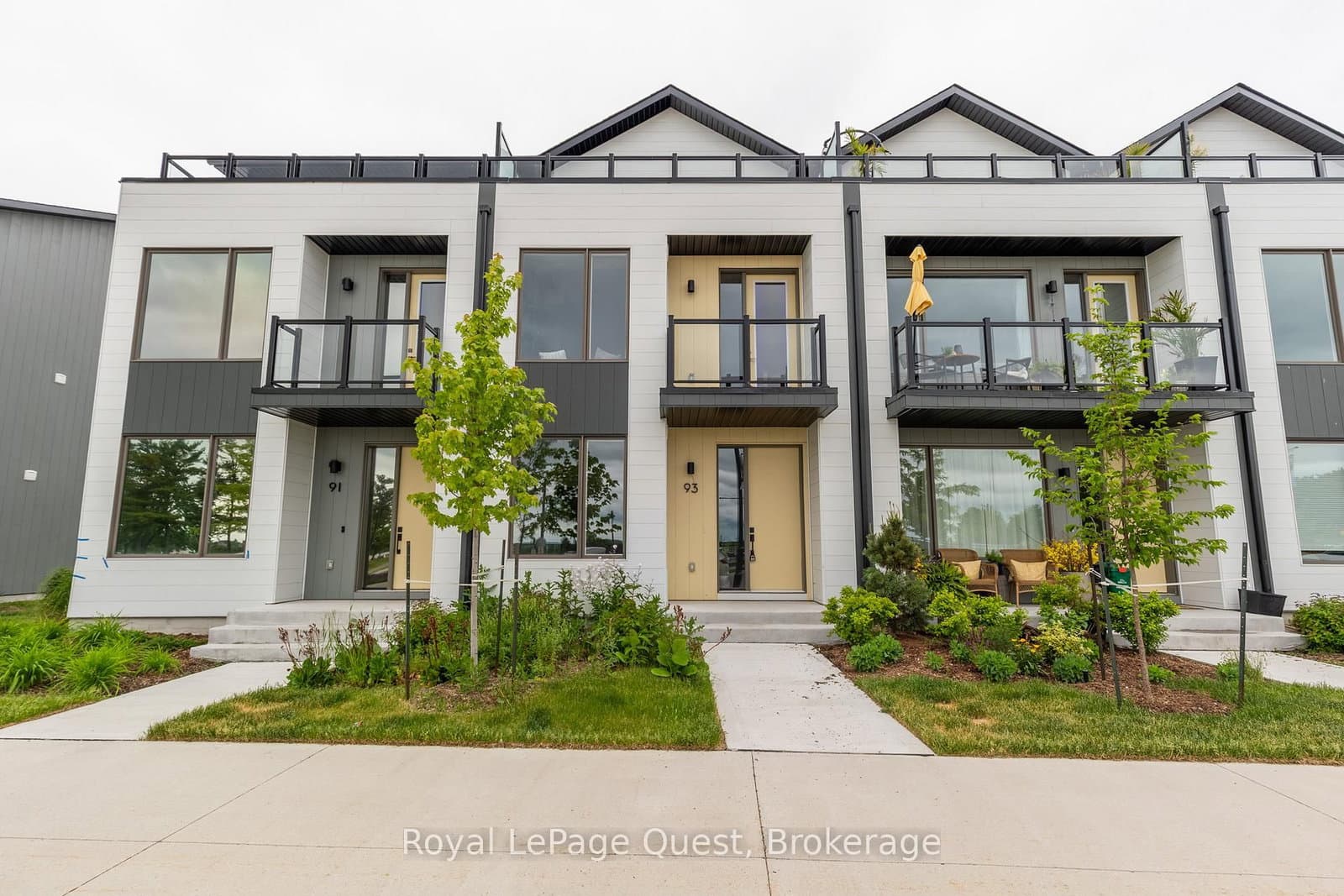 93 Lightfoot Drive thumbnail 3