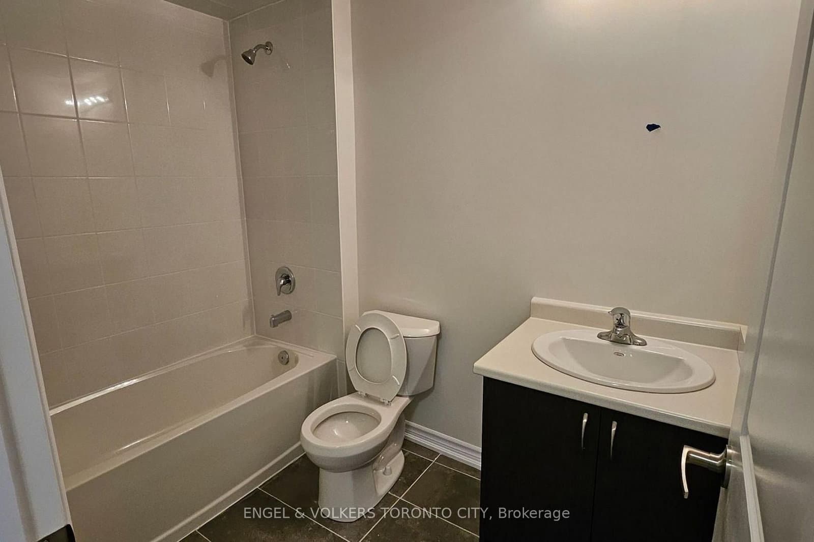 24 Ludlow Drive thumbnail 14