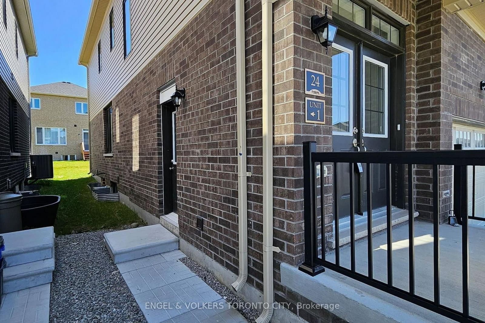 24 Ludlow Drive thumbnail 16