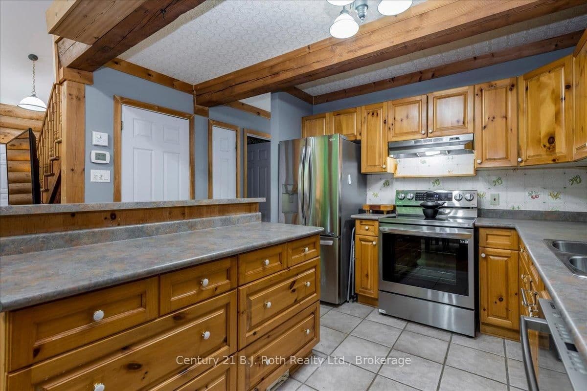 650 Concession 3 Road W thumbnail 5