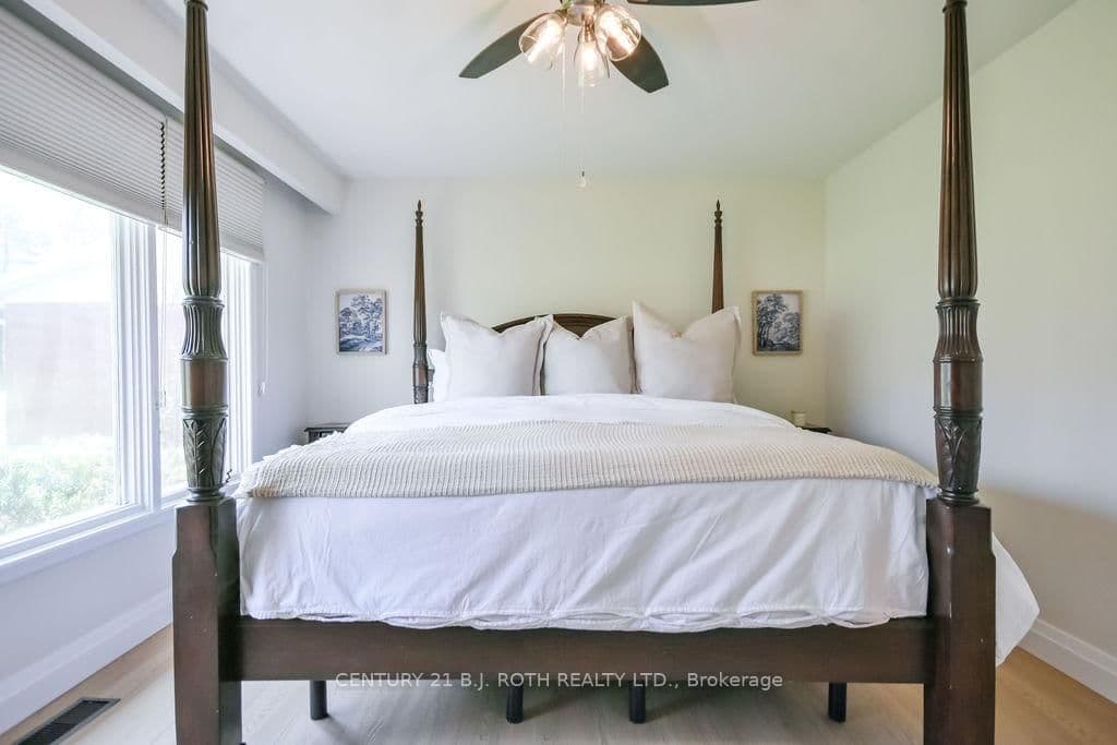 1078 Sunnidale Road thumbnail 16