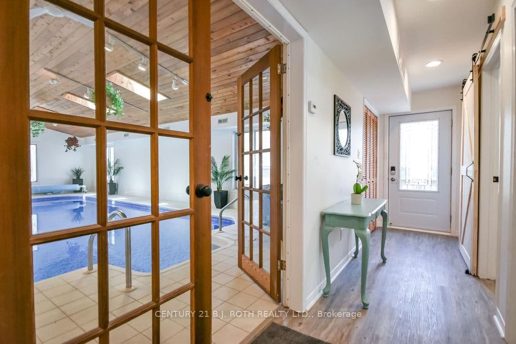 1078 Sunnidale Road thumbnail 24