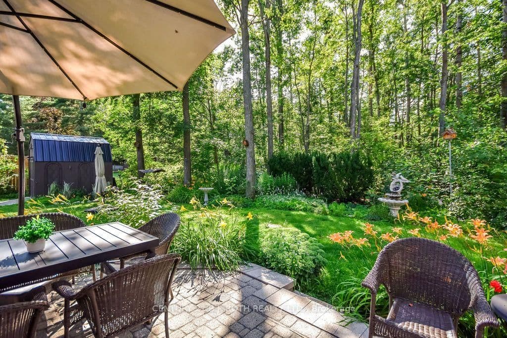 1078 Sunnidale Road thumbnail 40