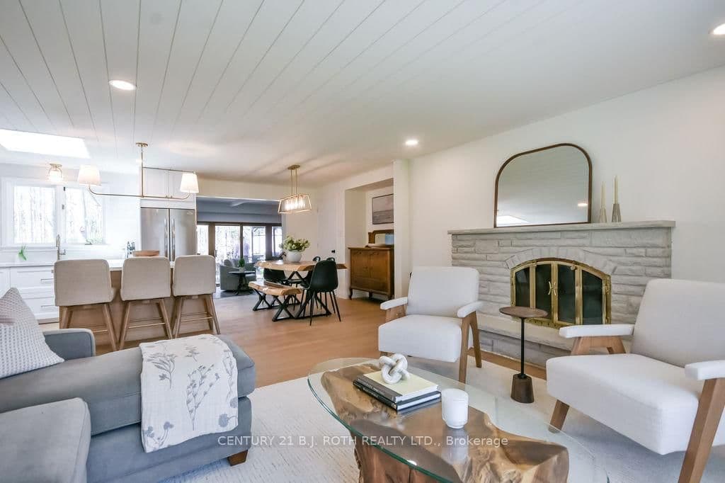 1078 Sunnidale Road thumbnail 5