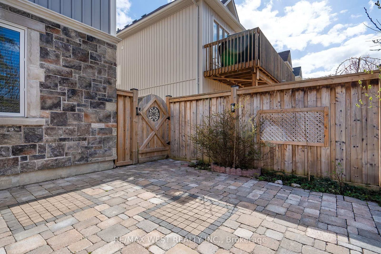 121 Allegra Drive thumbnail 22