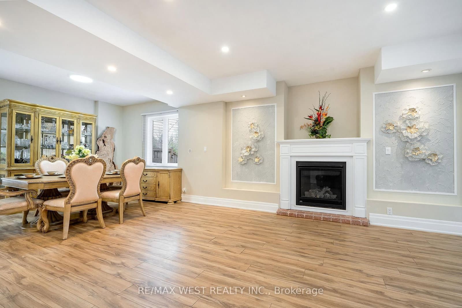 121 Allegra Drive thumbnail 43