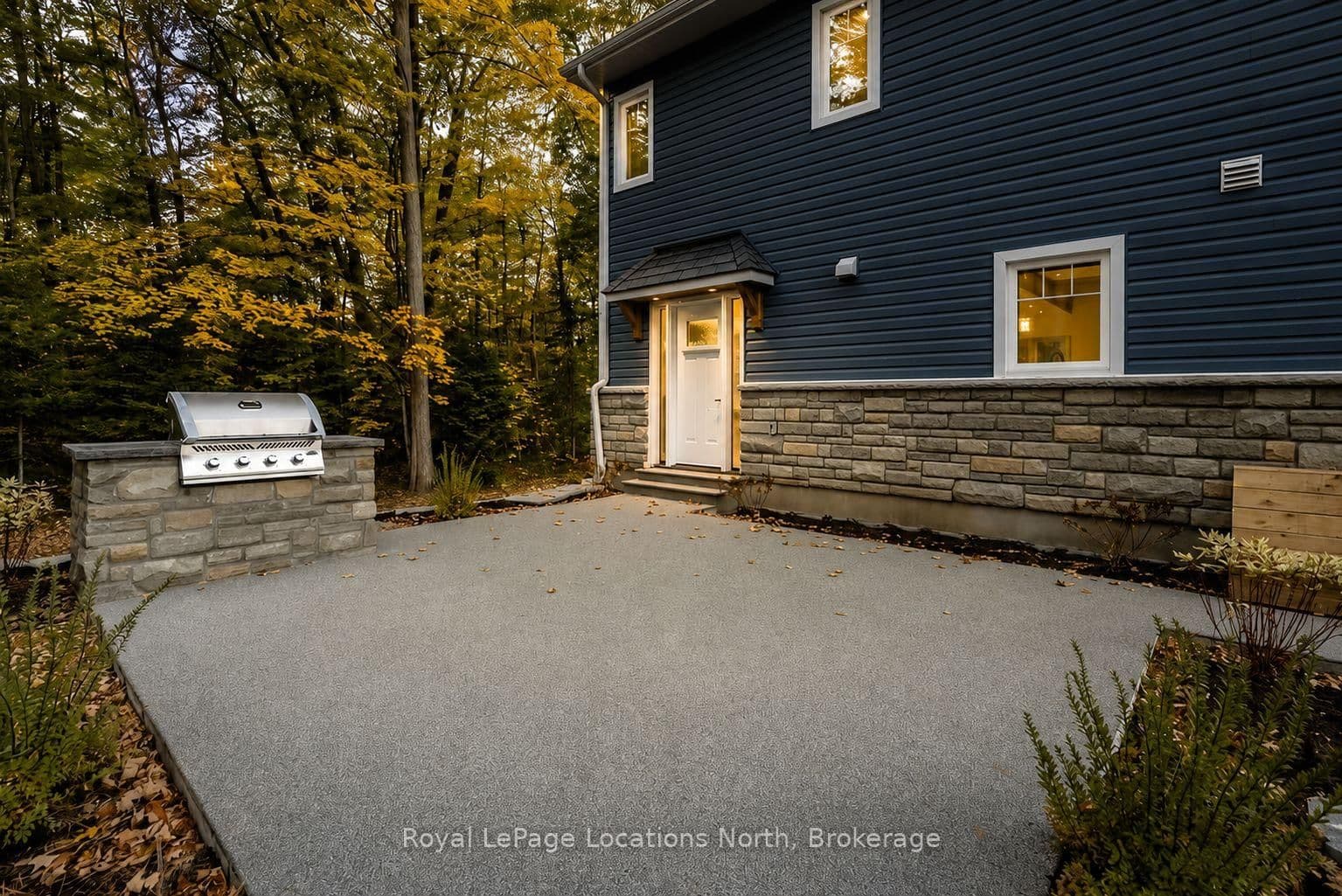 545 Oxbow Park Drive thumbnail 4
