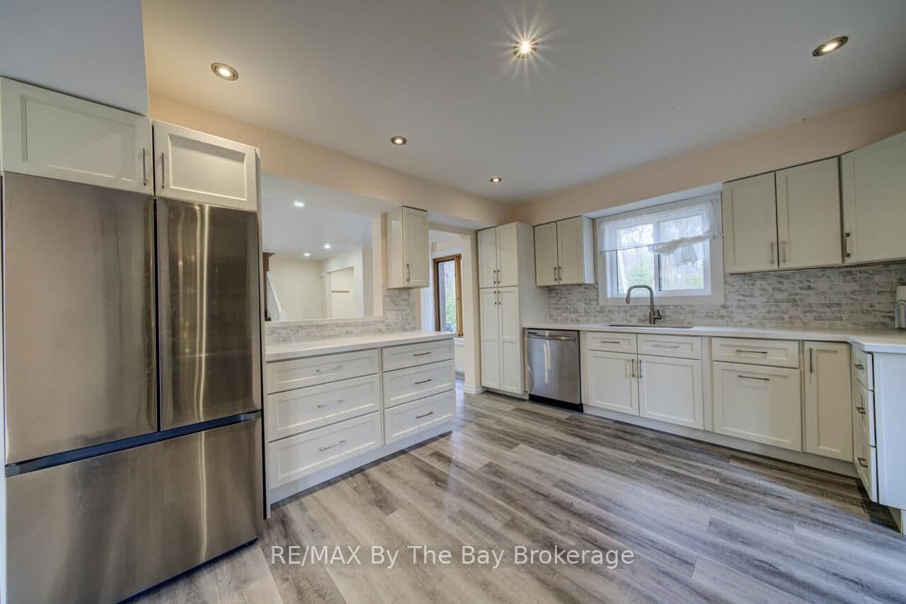 646 Oxbow Park Drive thumbnail 18