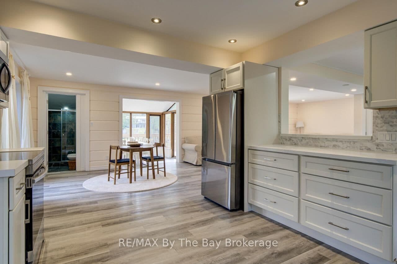646 Oxbow Park Drive thumbnail 25