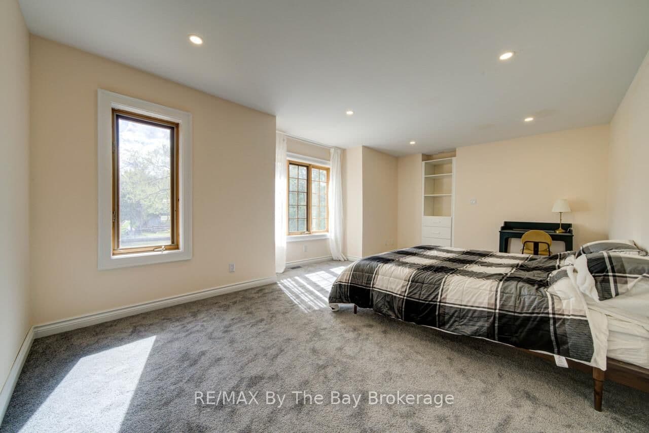646 Oxbow Park Drive thumbnail 35