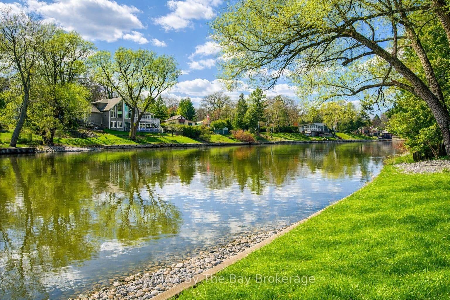 646 Oxbow Park Drive thumbnail 6