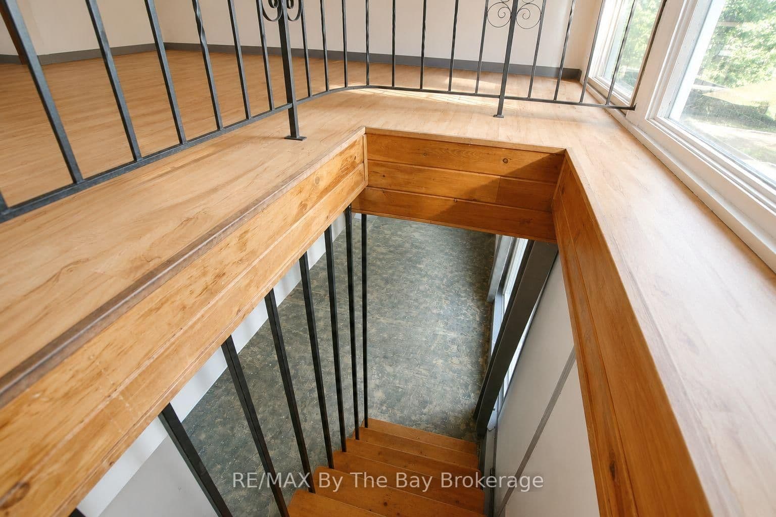 103 Sunnidale Road S thumbnail 15