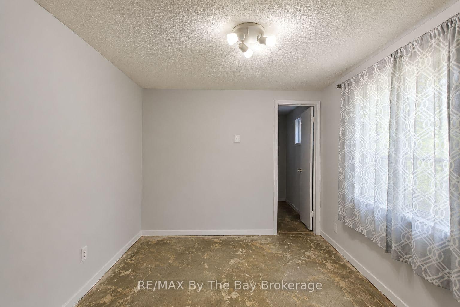 103 Sunnidale Road S thumbnail 22