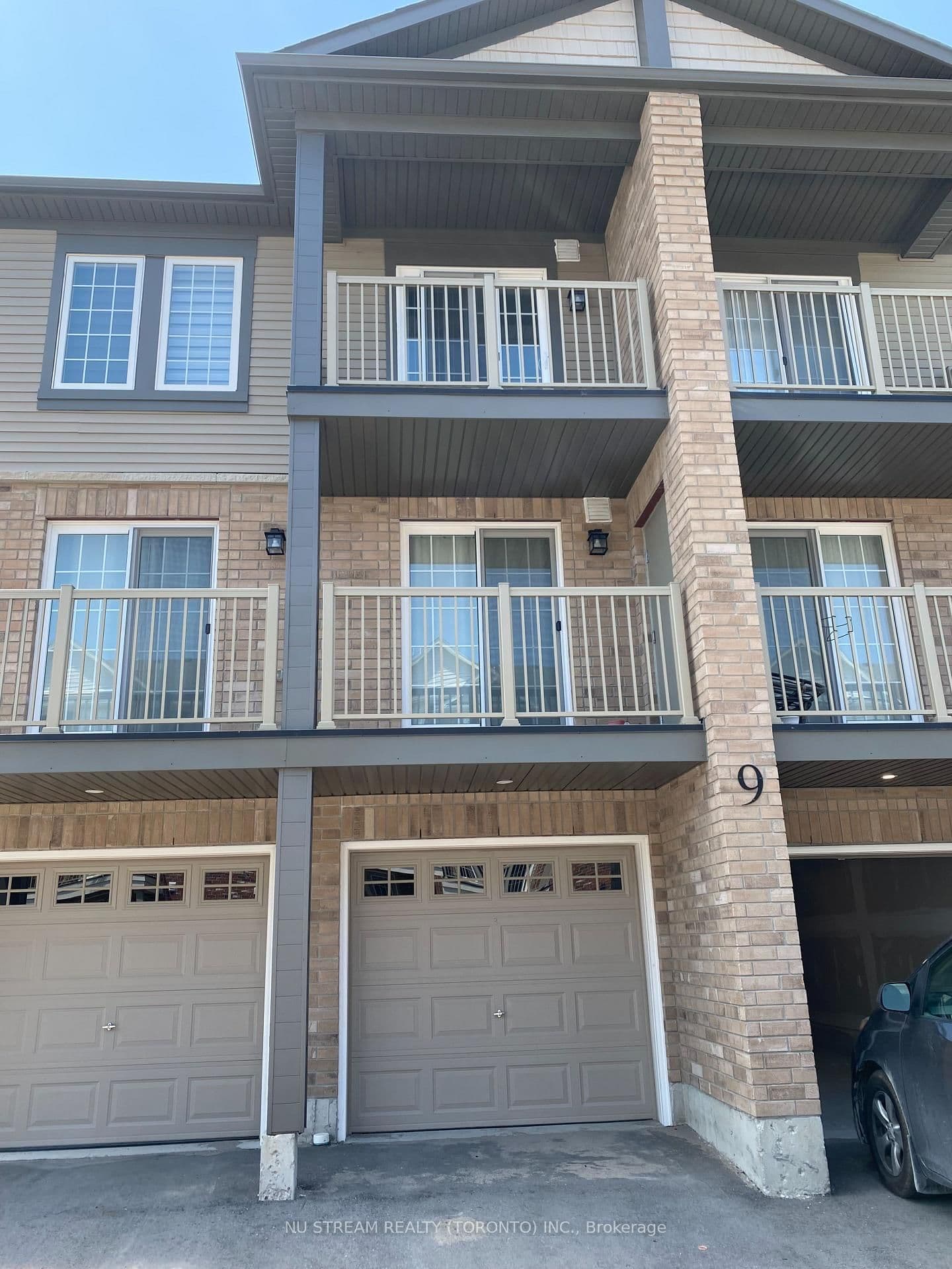 9 Hay Lane, Unit 3 - Image 1