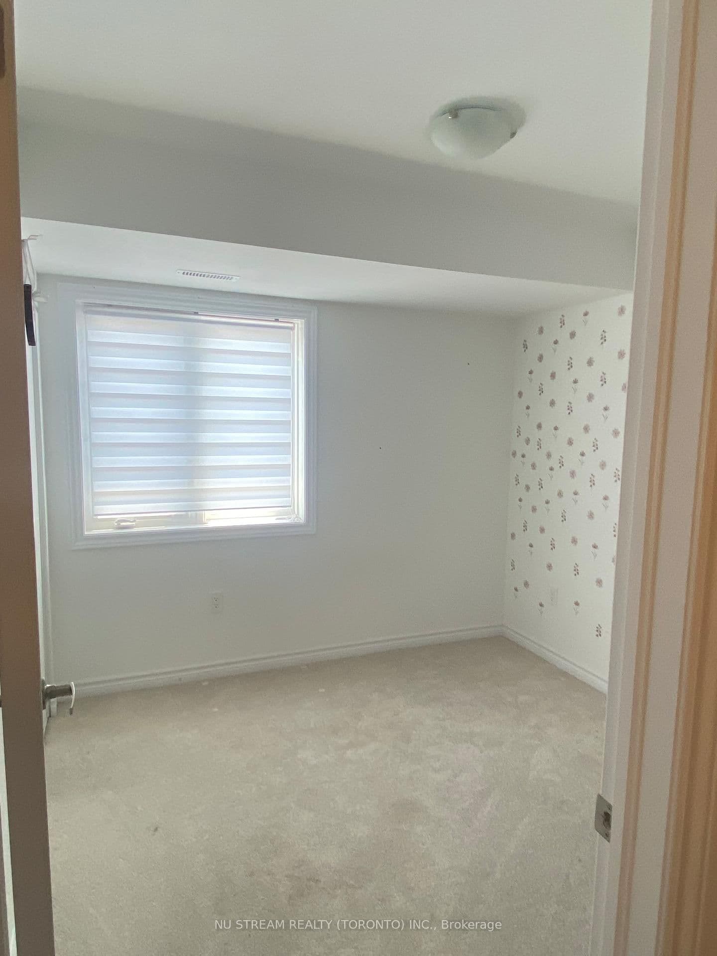 9 Hay Lane, Unit 3 thumbnail 9