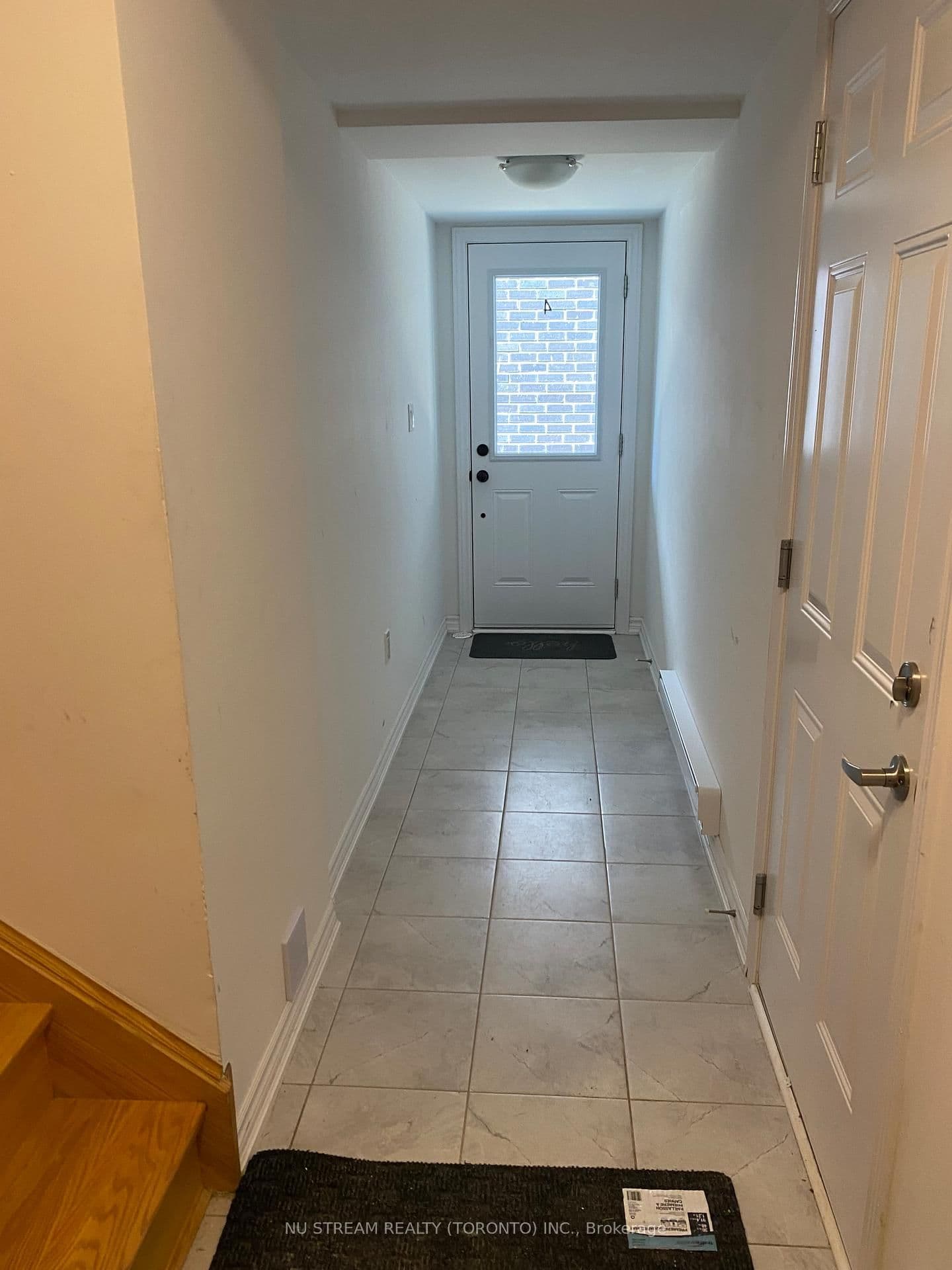 9 Hay Lane, Unit 4 thumbnail 3
