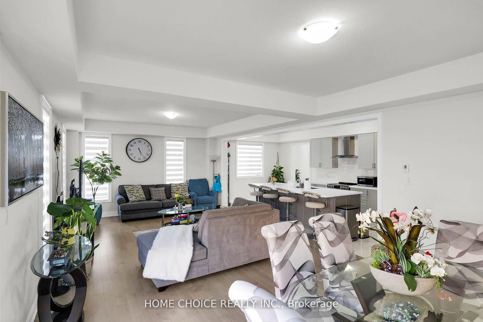 22 Ludlow Drive E thumbnail 15