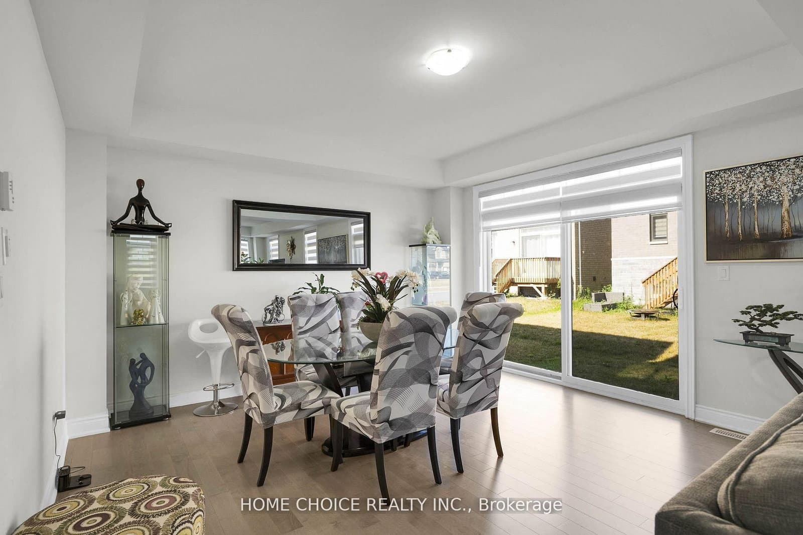 22 Ludlow Drive E thumbnail 16