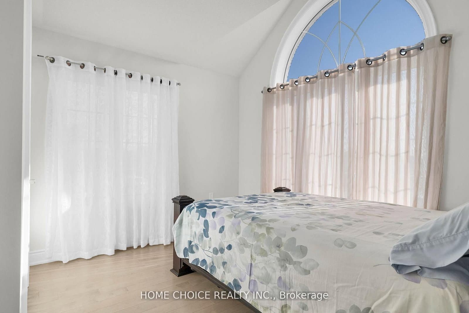 22 Ludlow Drive E thumbnail 25