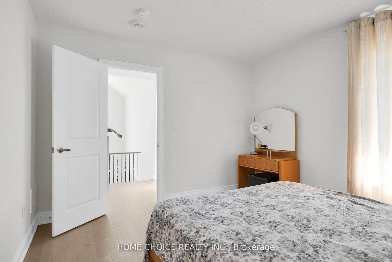 22 Ludlow Drive E thumbnail 26