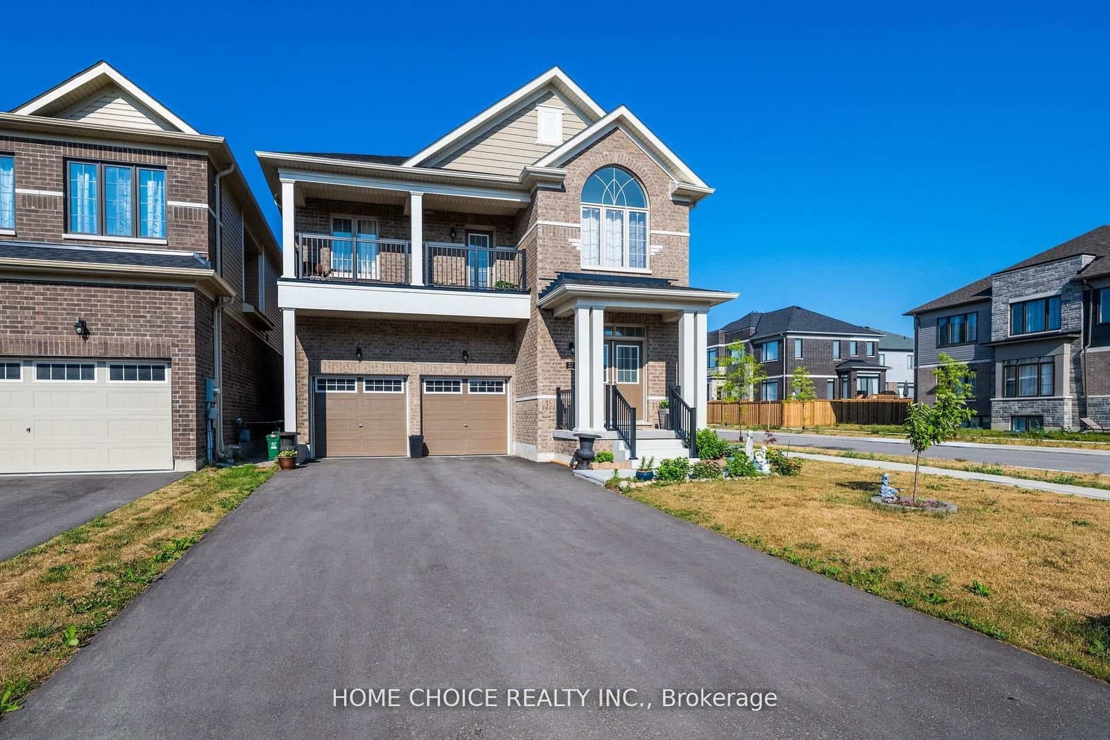 22 Ludlow Drive E thumbnail 3