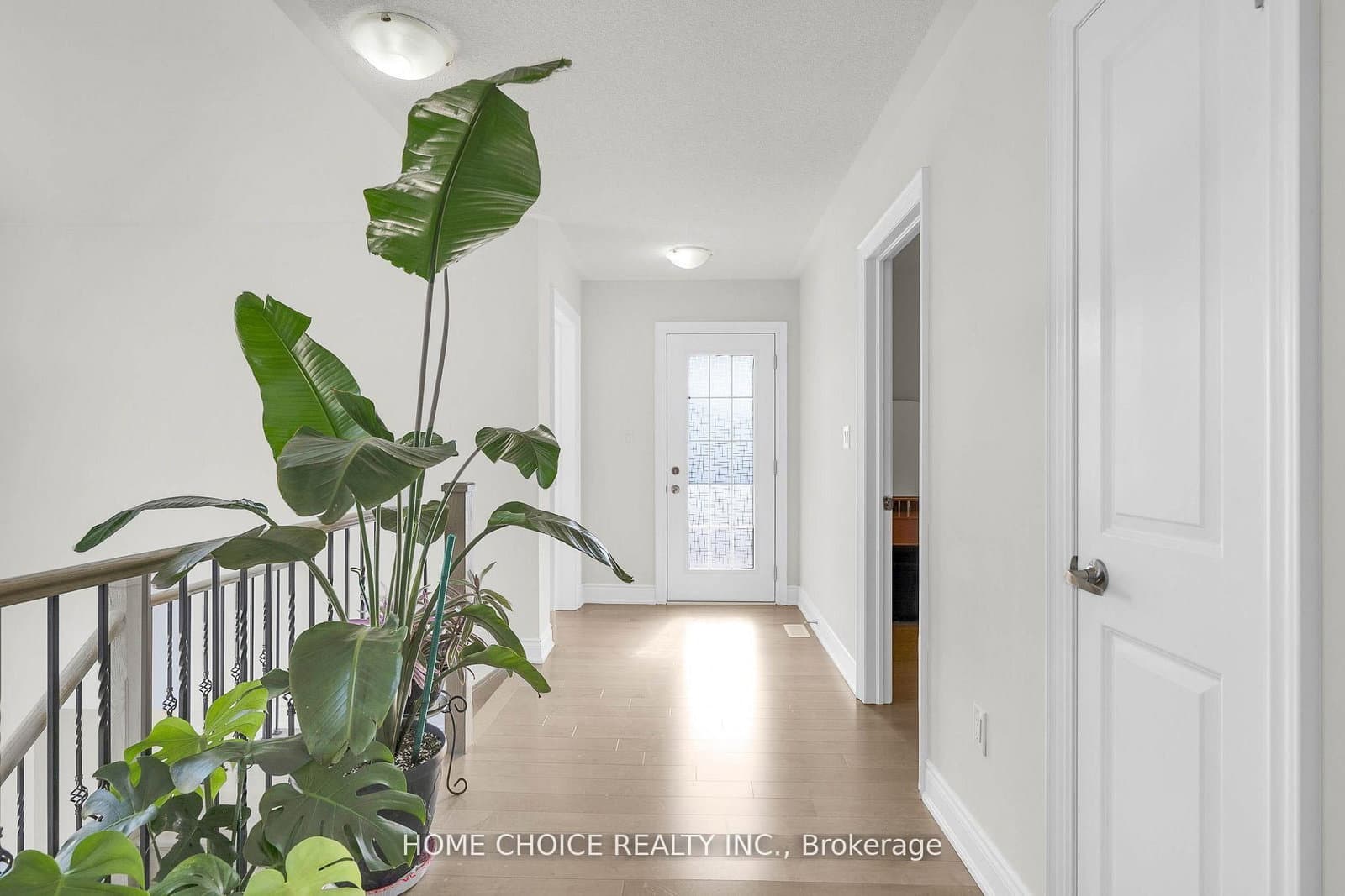 22 Ludlow Drive E thumbnail 6