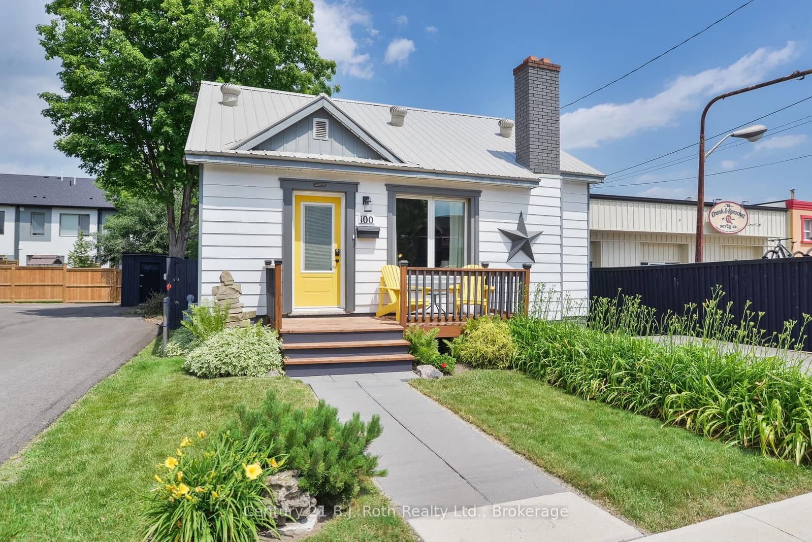 100 Laclie Street - Image 1