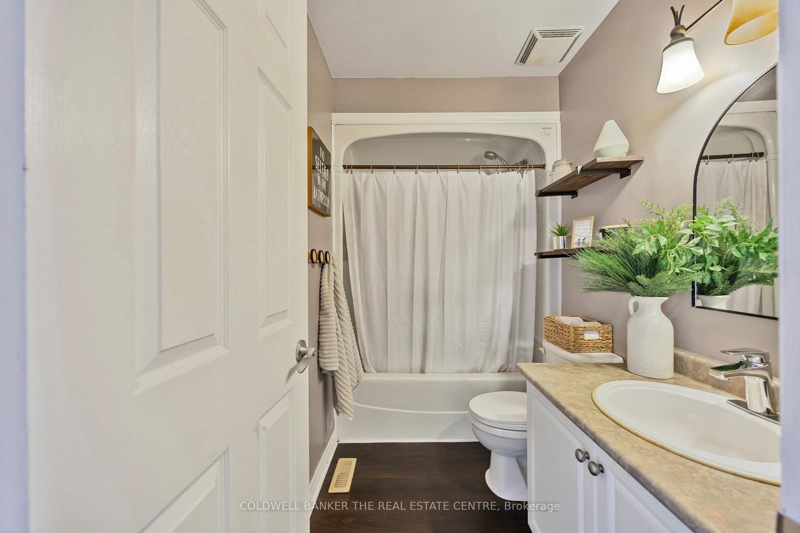 234 Cundles Road E, Unit 10 thumbnail 18