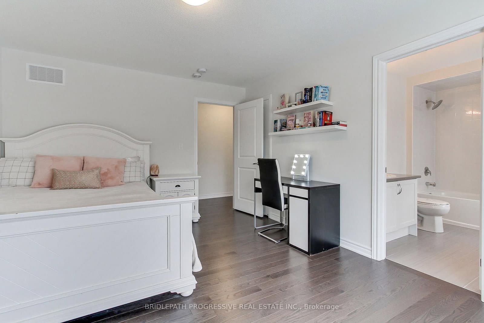 145 Terry Fox Drive thumbnail 20