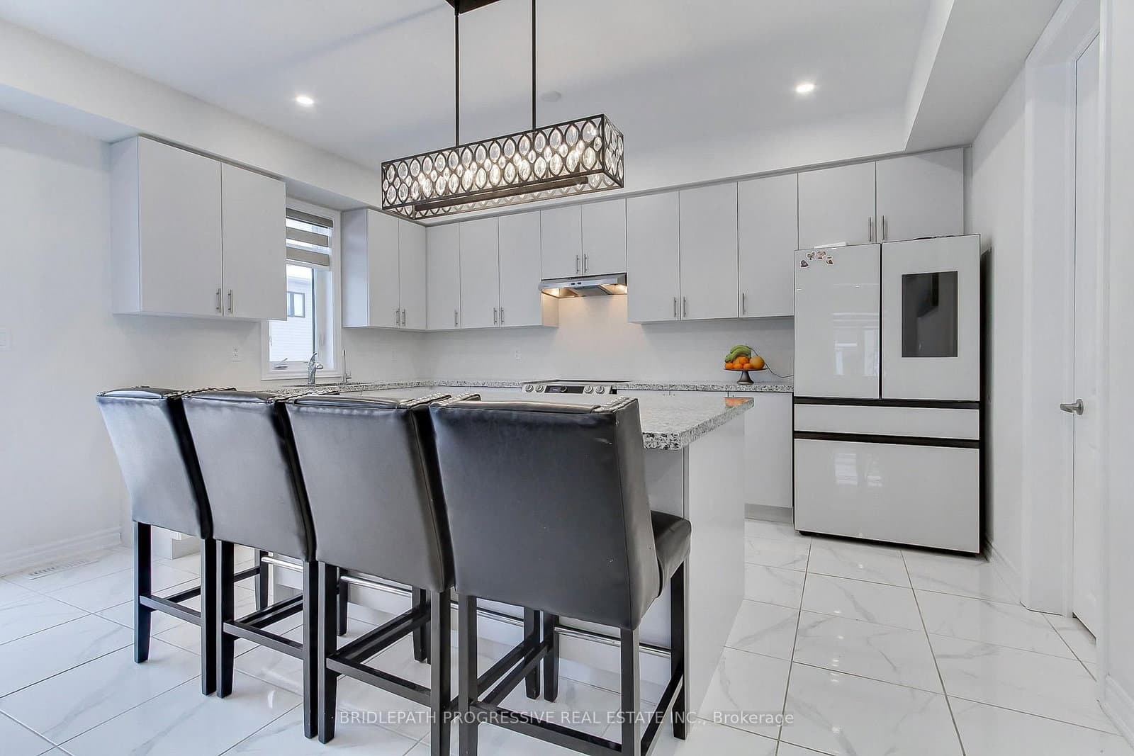 145 Terry Fox Drive thumbnail 8