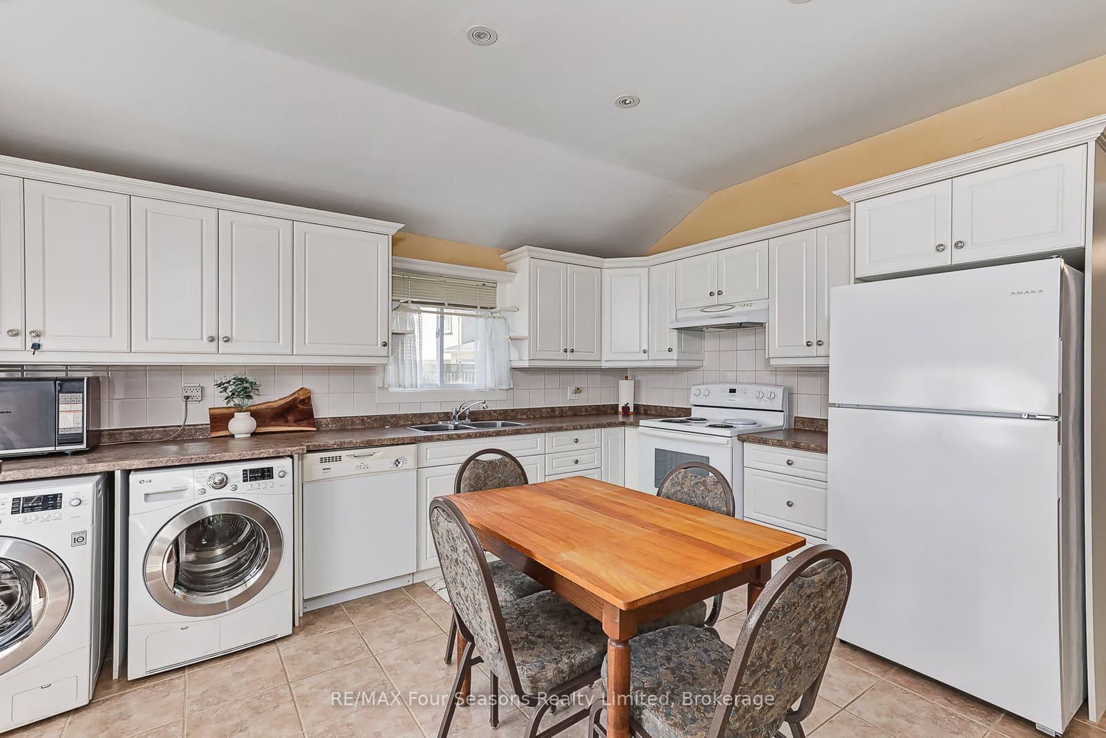 511 Oxbow Park Drive thumbnail 10