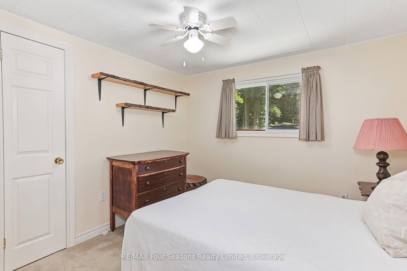 511 Oxbow Park Drive thumbnail 20