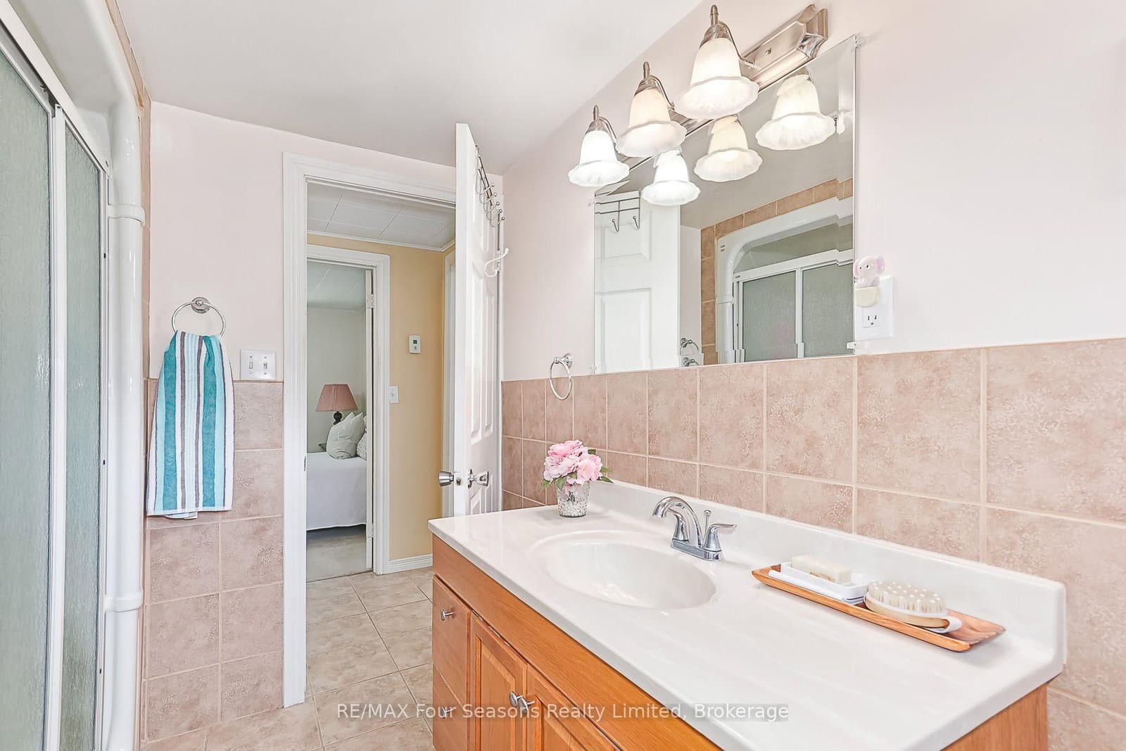 511 Oxbow Park Drive thumbnail 25